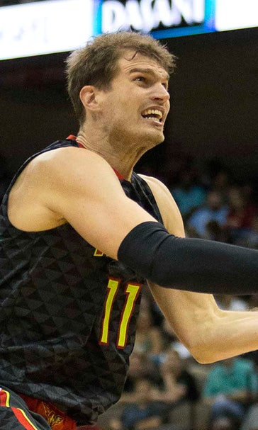 Tiago Splitter transitioning into familiar frontcourt role with Hawks